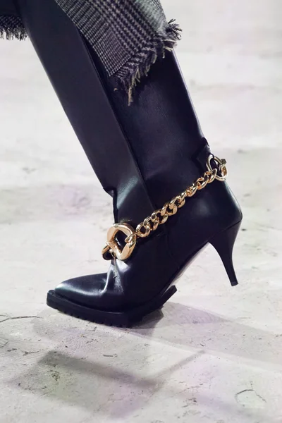 Look 54